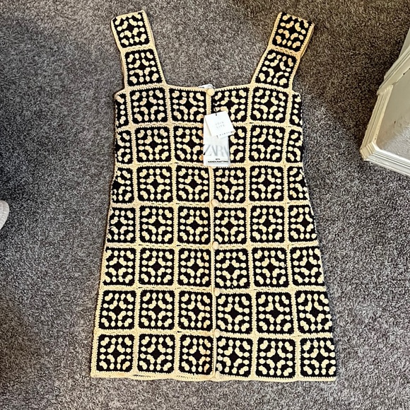 Zara Dresses & Skirts - Zara brown/cream crochet dress (size medium) NEW WITH TAGS